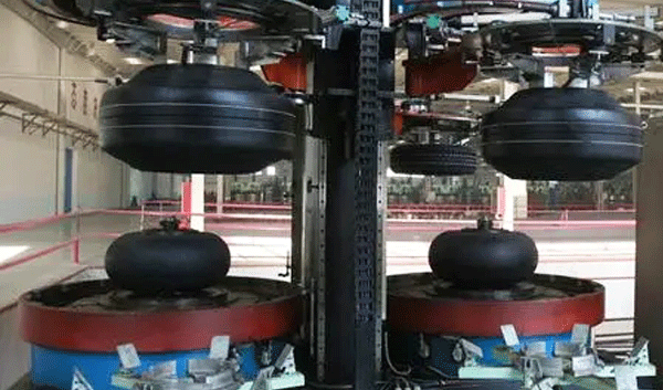 轮胎硫化机